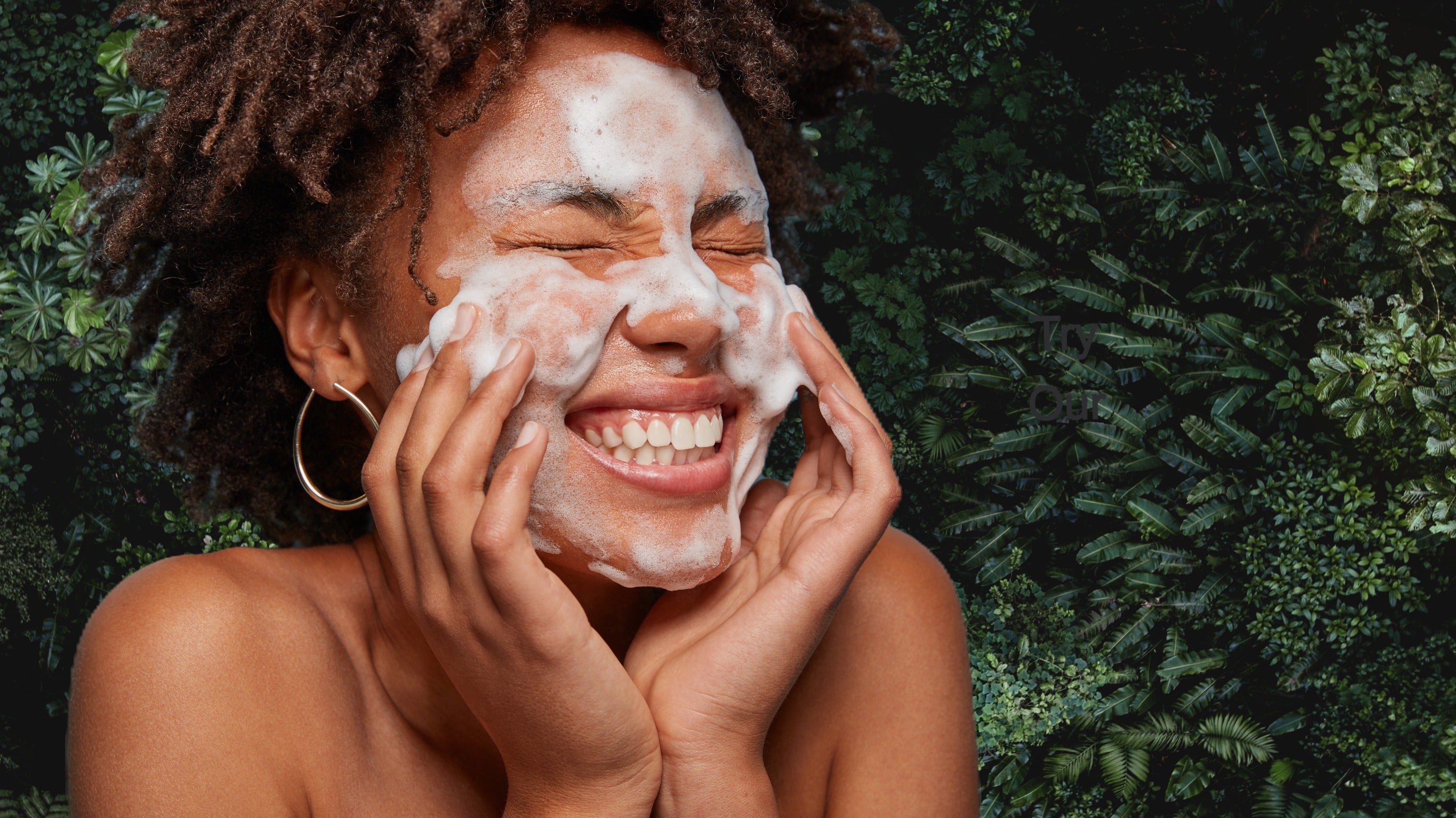 Soothing Niacinamide Cleanser  image 5